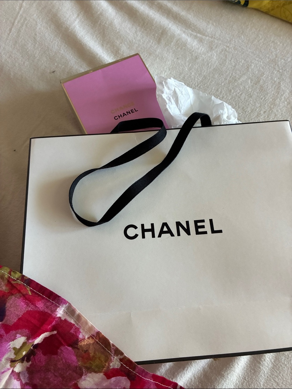 CHANEL White bag with Black Logo and Black Ribbon Handles